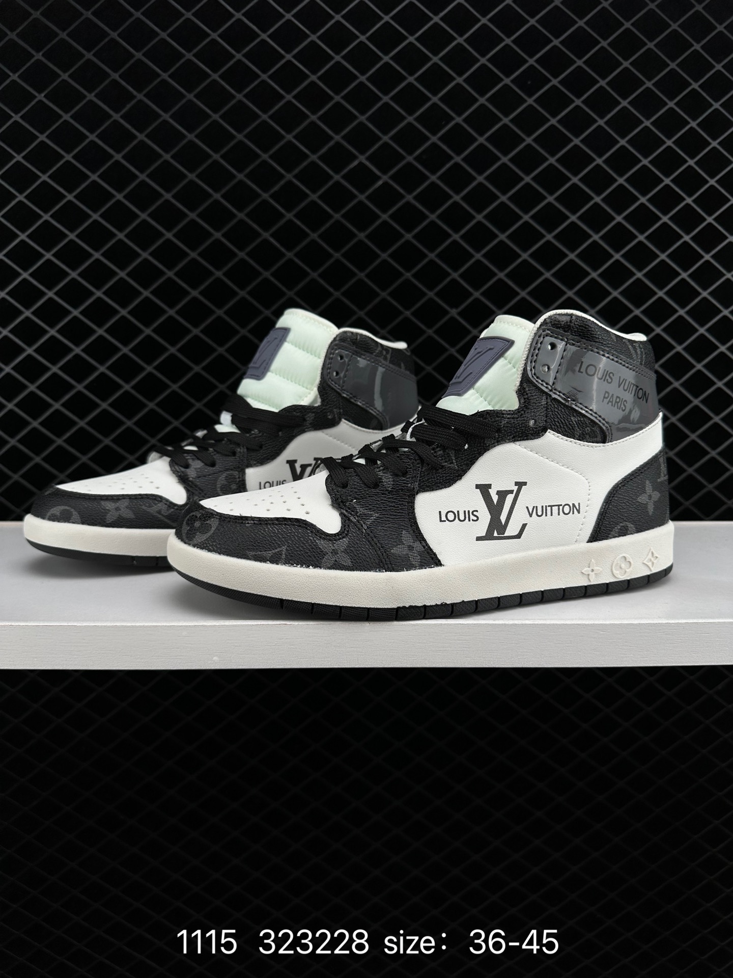 Nike Air Jordan 1 Retro High OG”Black/White“